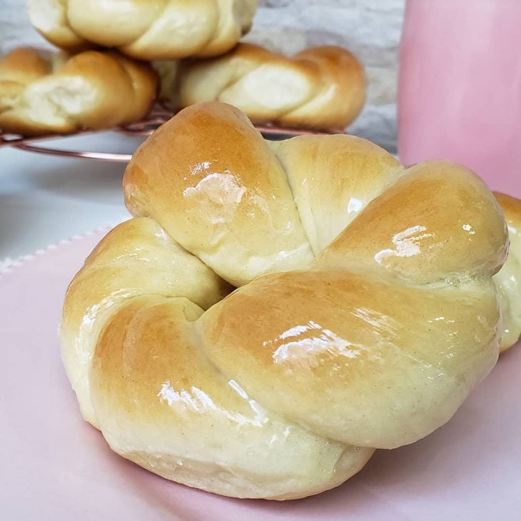 Pão doce trançado