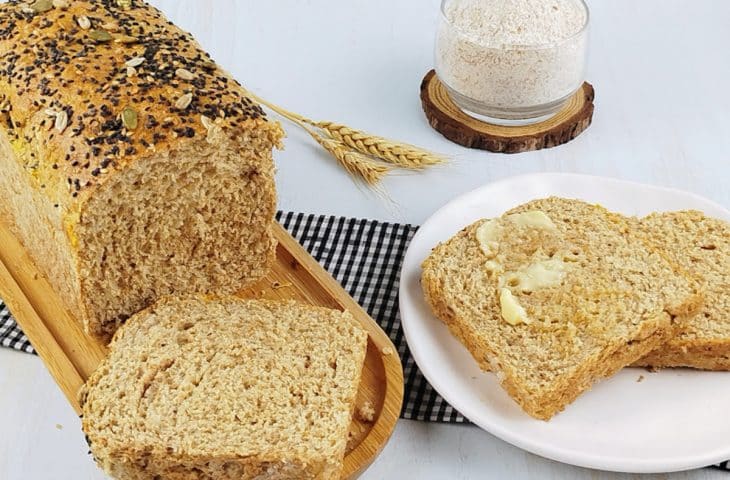 Pão integral com aveia