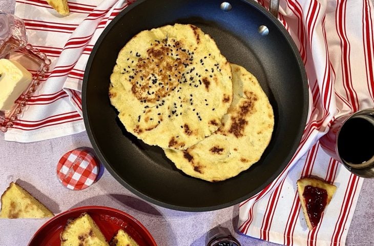 Pão low carb de frigideira