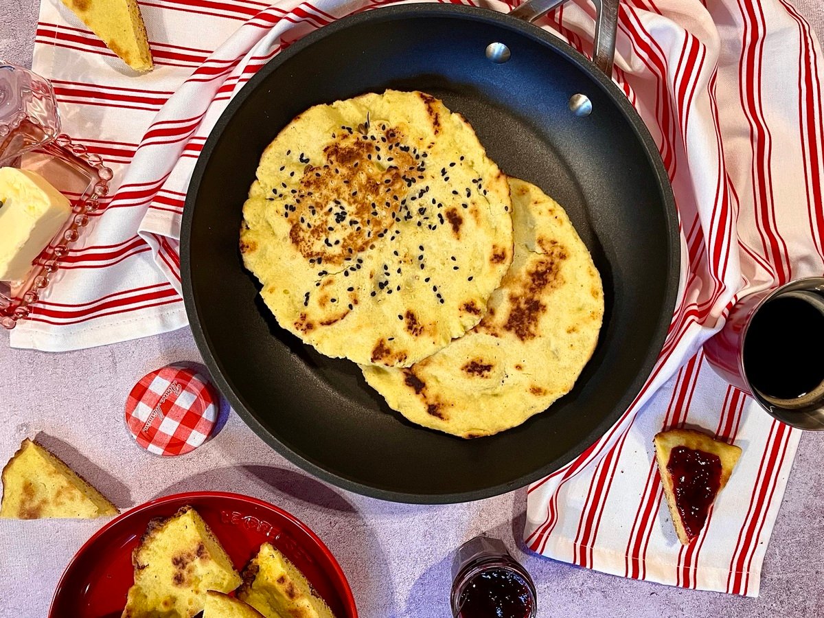 Pão low carb de frigideira