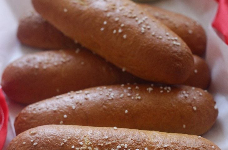 Pão pretzel para cachorro quente