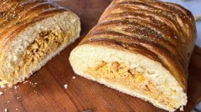 Pão recheado com frango