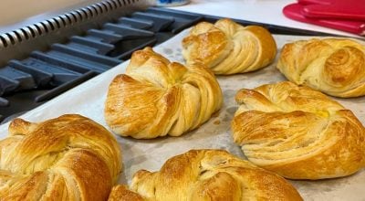 Pão roseta folhado