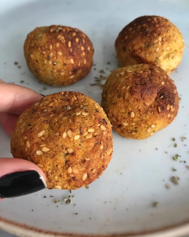 Pãozinho de banana-da-terra com tapioca