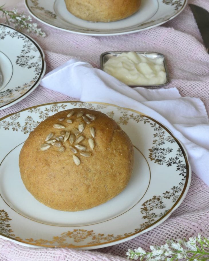 Pãozinho integral com sementes