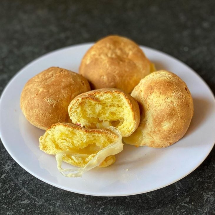 Pãozinho recheado na airfryer