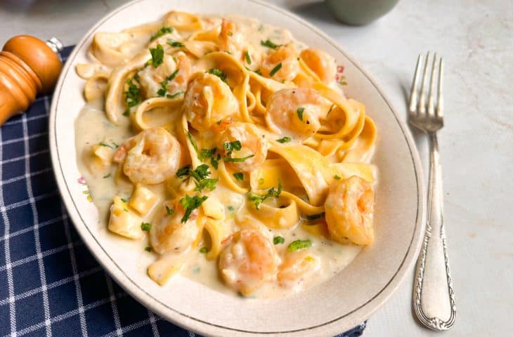 Pappardelle ao molho branco com camarão