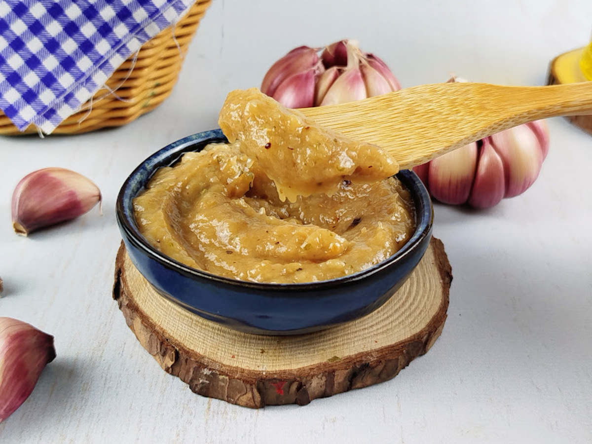 Pasta de alho assado