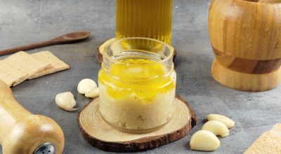 Pasta de alho caseira