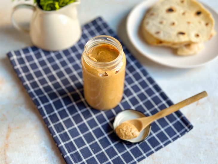 Pasta de amendoim pronta para consumo.