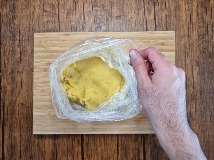 Pastel com massa de milho - Passo a Passo