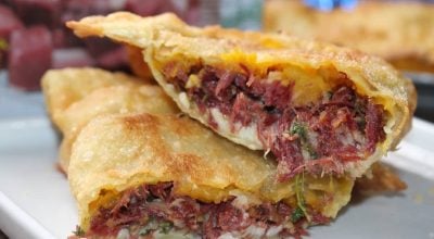 Pastel de carne-seca com abóbora e requeijão