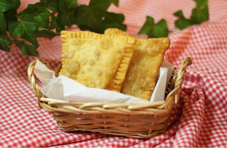 Pastel de feira de carne moída