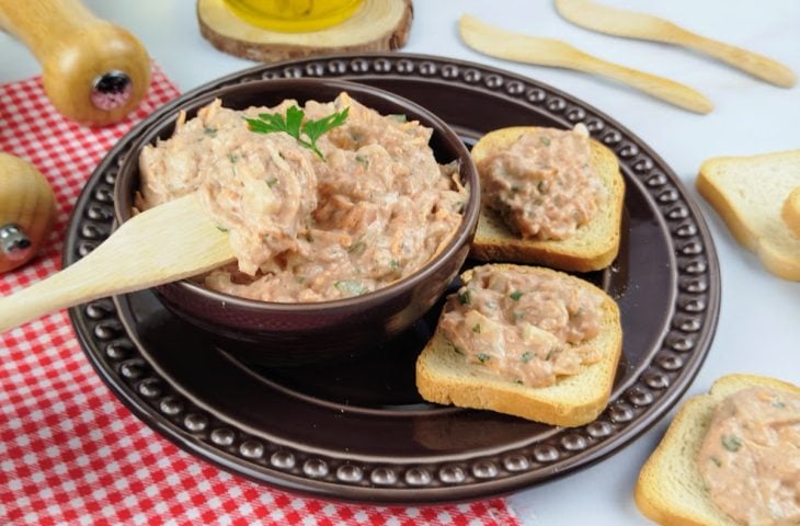 Patê de atum com maionese
