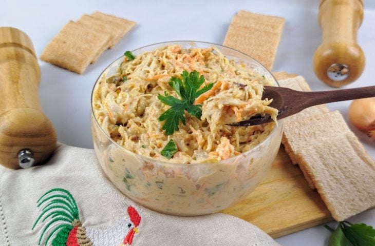 Patê de frango com requeijão
