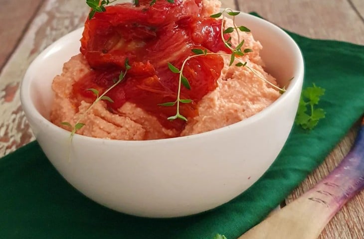 Patê de ricota com tomate seco