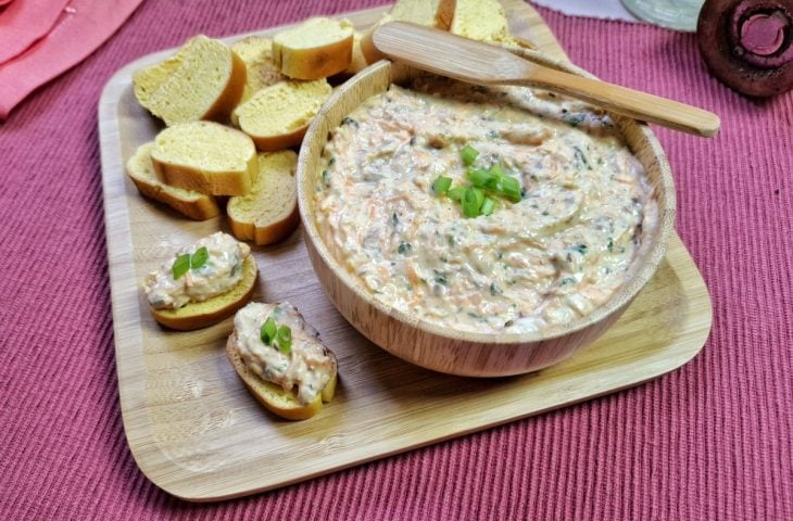 Patê de sardinha com cenoura
