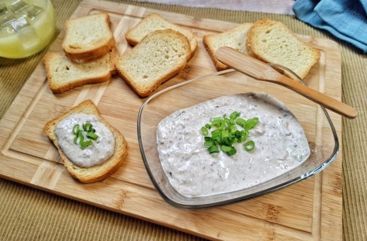 Patê de sardinha simples
