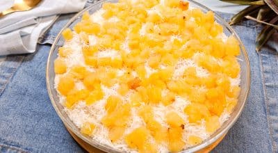 Pavê de abacaxi com coco