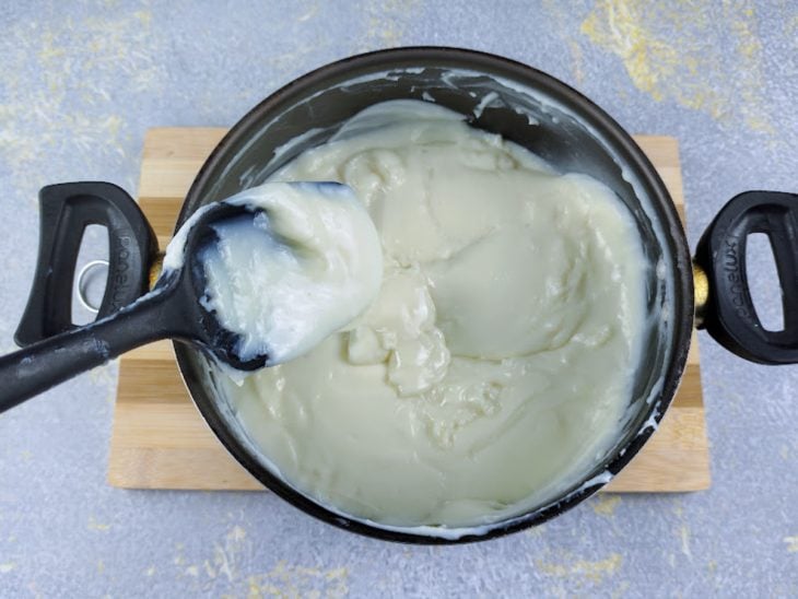 Creme de leite incorporado a mistura.