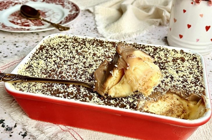 Pavê de chocolate branco e preto