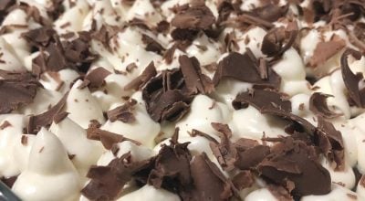 Pavê de chocolate com chantilly