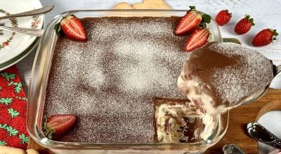 Pavê de leite Ninho com chocolate e morango