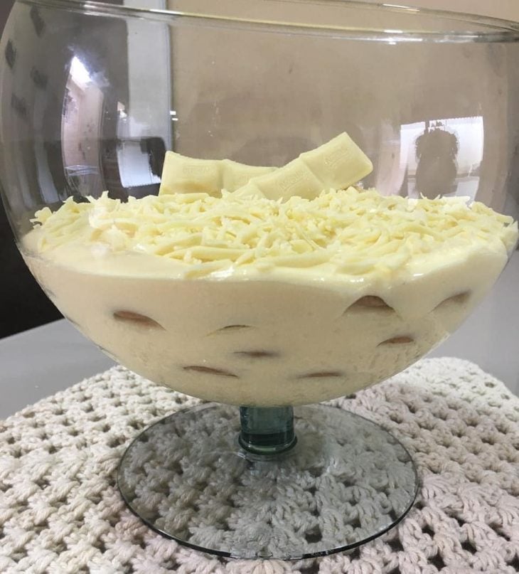 Pavê de maracujá com chocolate branco