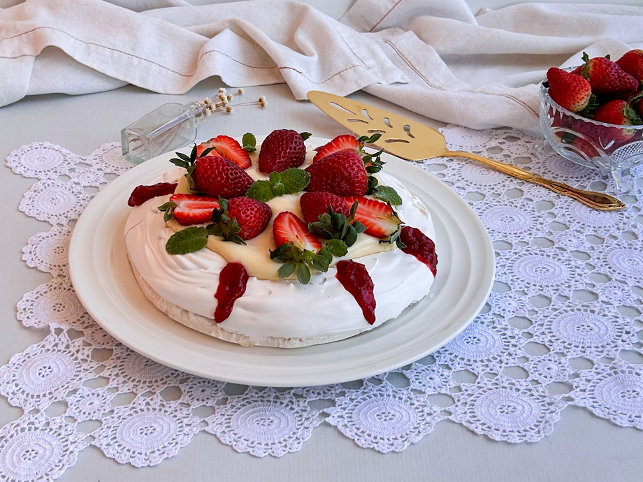 Pavlova de morango