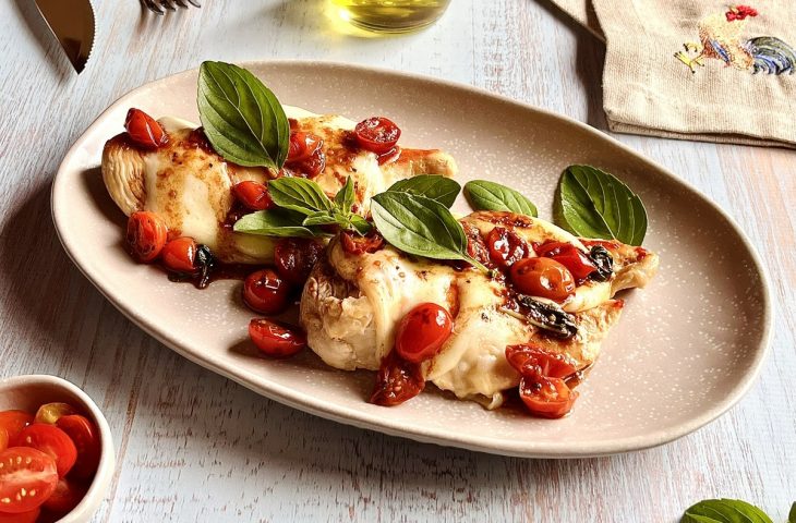 Peito de frango caprese