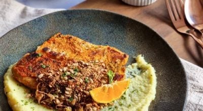 Peixe grelhado com purê de couve-flor