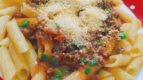 Penne à bolonhesa simples