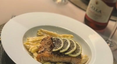 Penne al limone com salmão