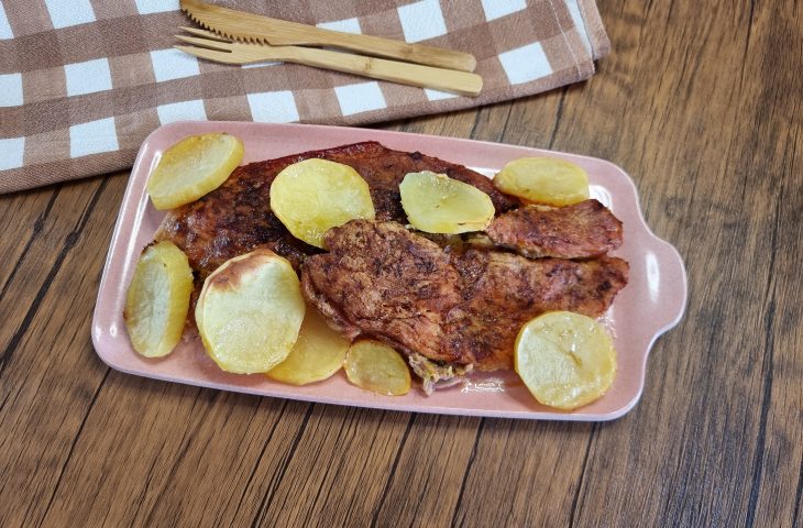 Pernil assado com batata