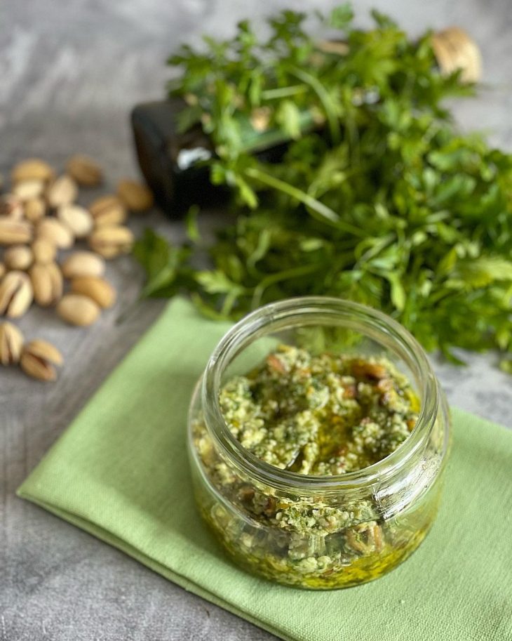 Pesto de pistache com gorgonzola