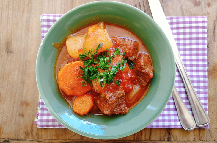 Picadinho de carne com legumes