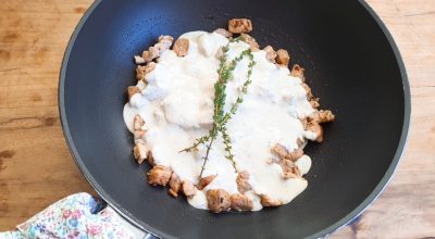 Picadinho suíno ao molho gorgonzola