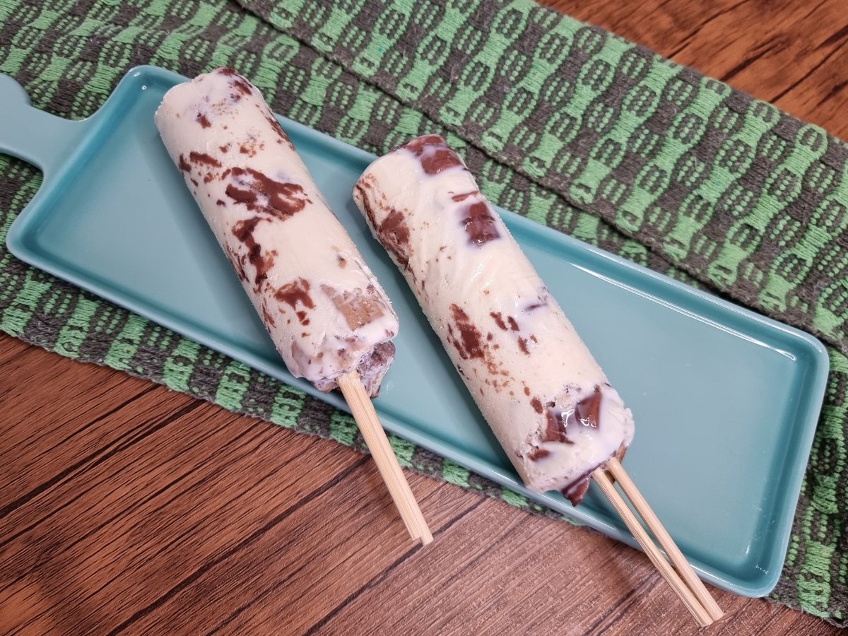 Picolé de Kinder Bueno