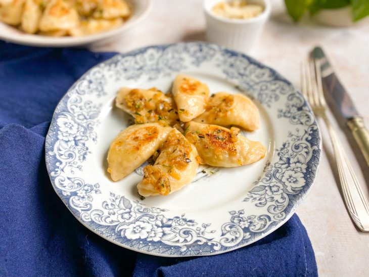 pierogi finalizado e servido.