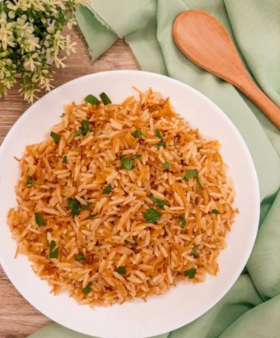 Pilaf de arroz libanês com aletria