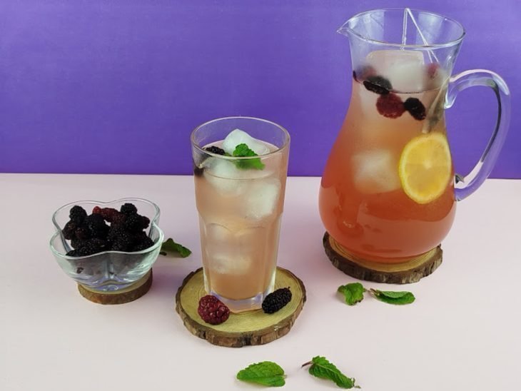 Pink lemonade pronta.