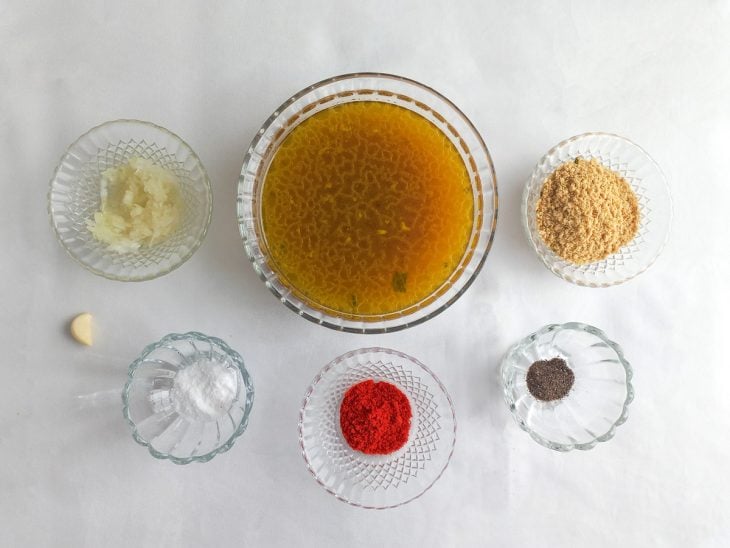 Bancada com os ingredientes da receita.