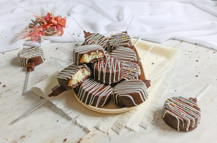 Pirulito de chocolate recheado