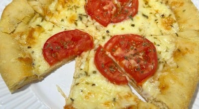 Pizza caseira simples
