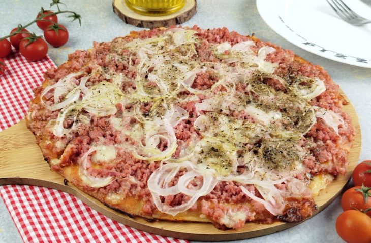 Pizza caseira de liquidificador