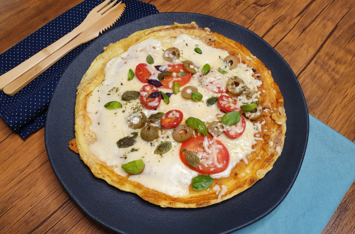 Pizza de frigideira de tapioca