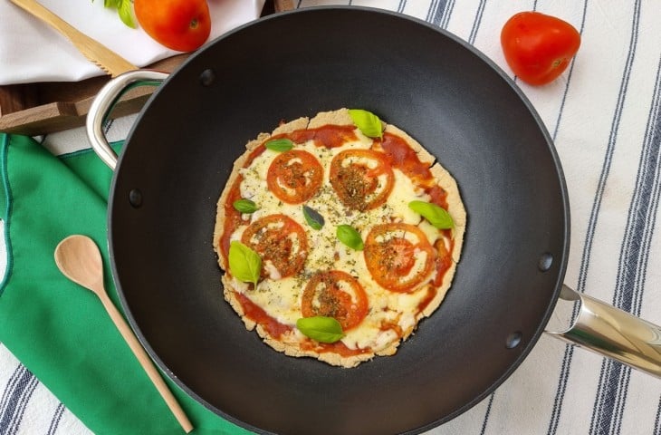 Pizza de frigideira fit fácil