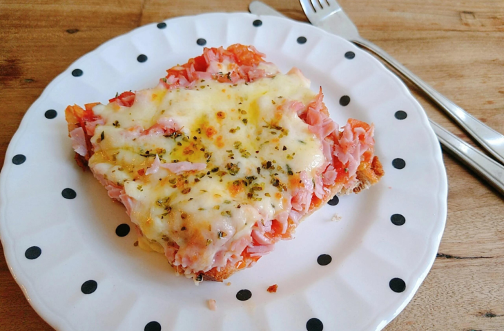Pizza de pão de forma