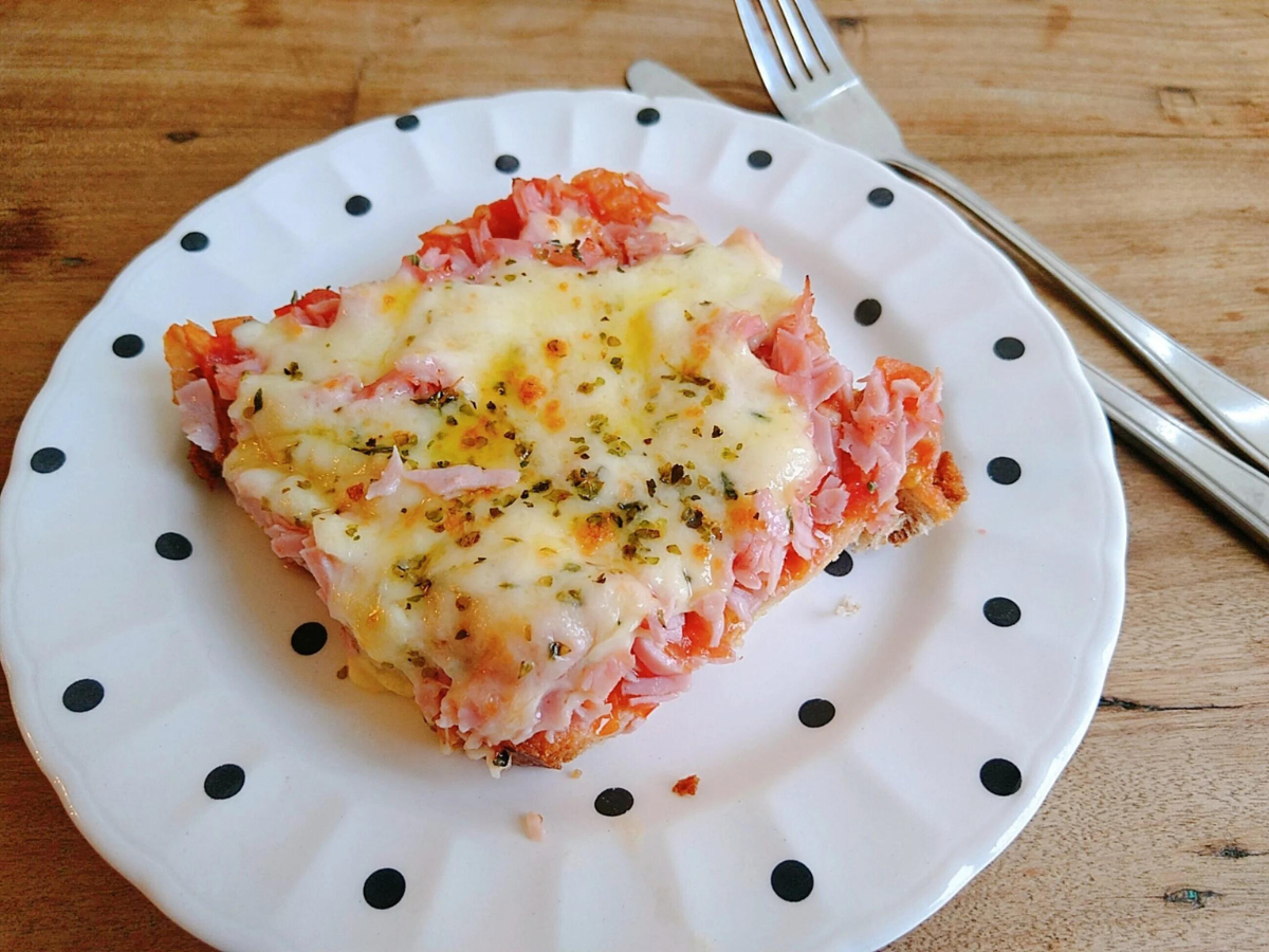 Pizza de pão de forma