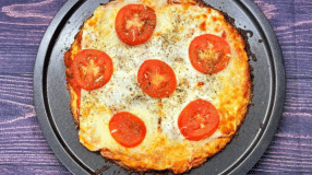 Pizza low carb de couve-flor
